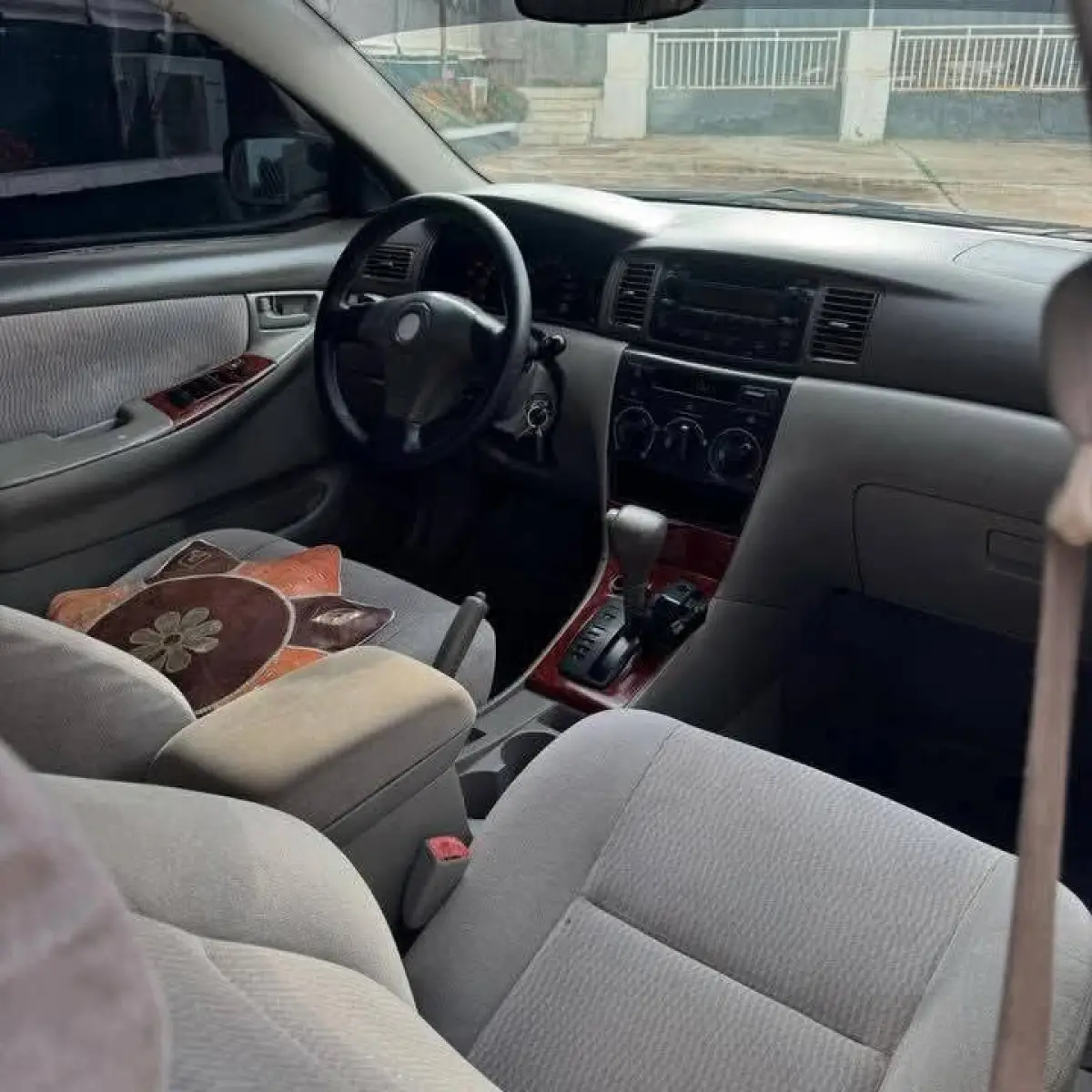 Foreign used Toyota Corolla 2006 - Image 6