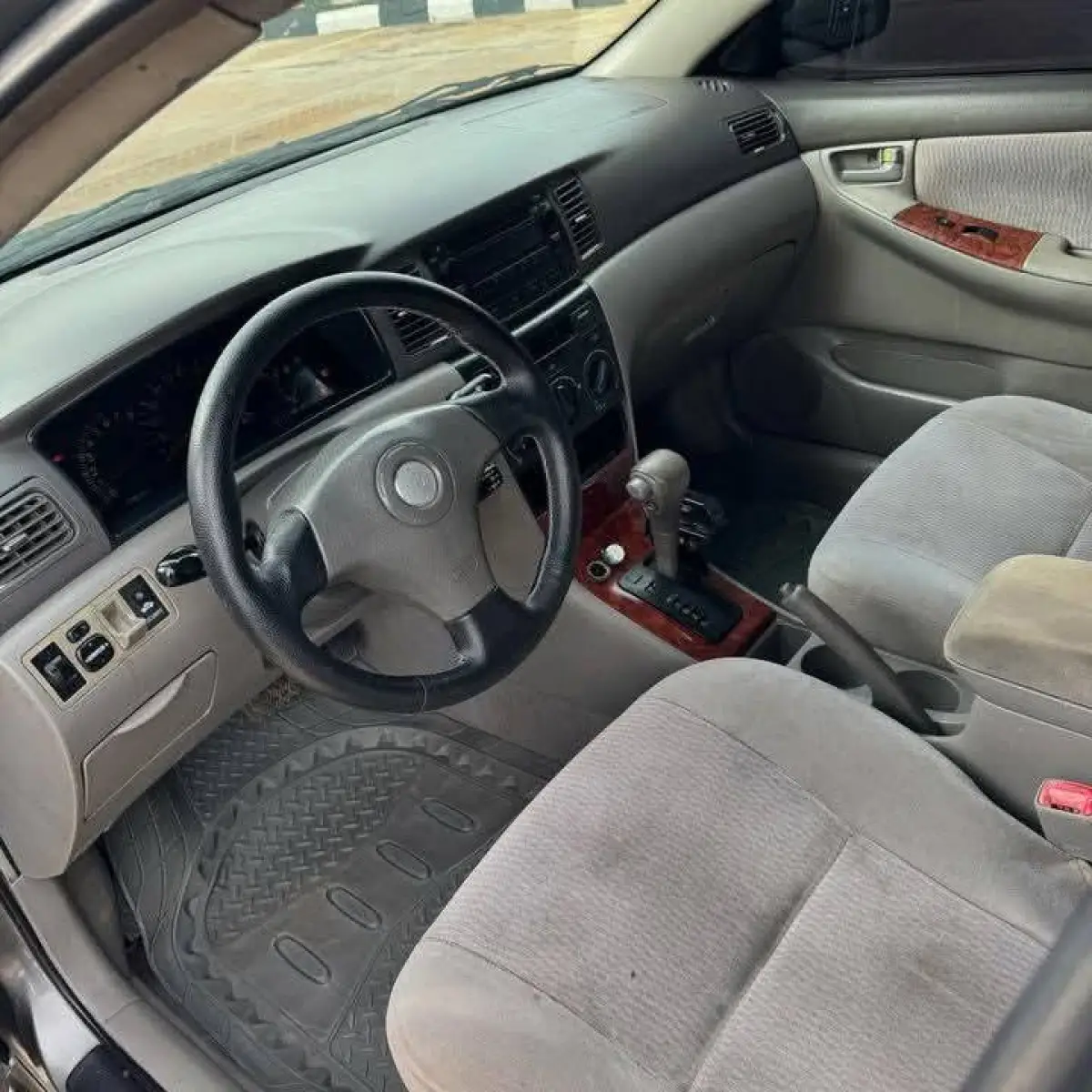 Foreign used Toyota Corolla 2006 - Image 7