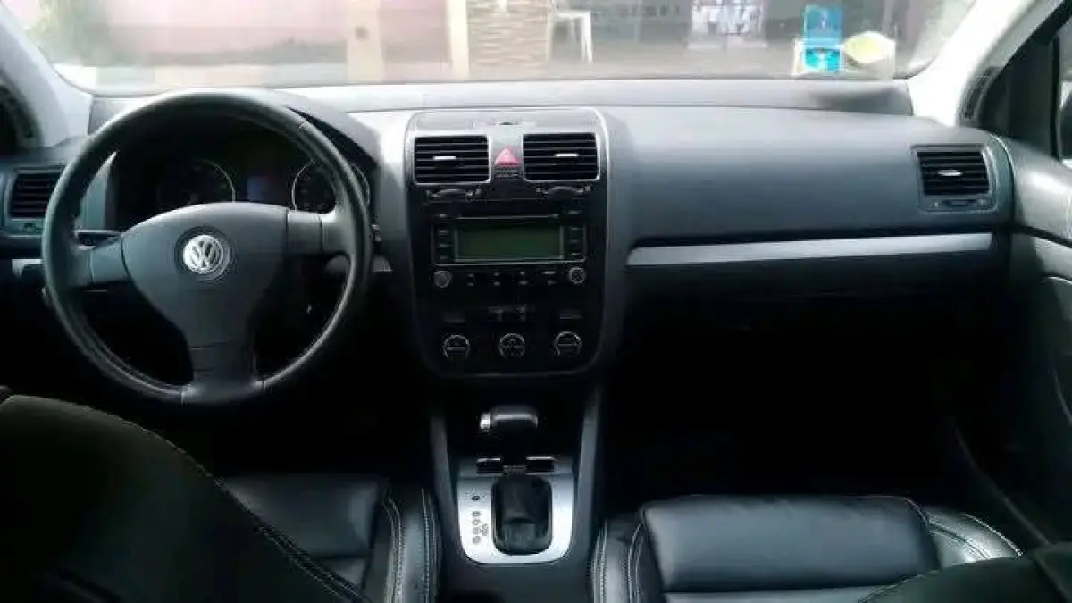 Foreign used Toyota Corolla 2006 - Image 9