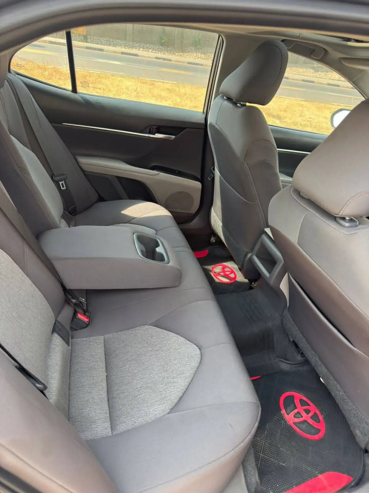 Toyota Camry 2019 - Image 4