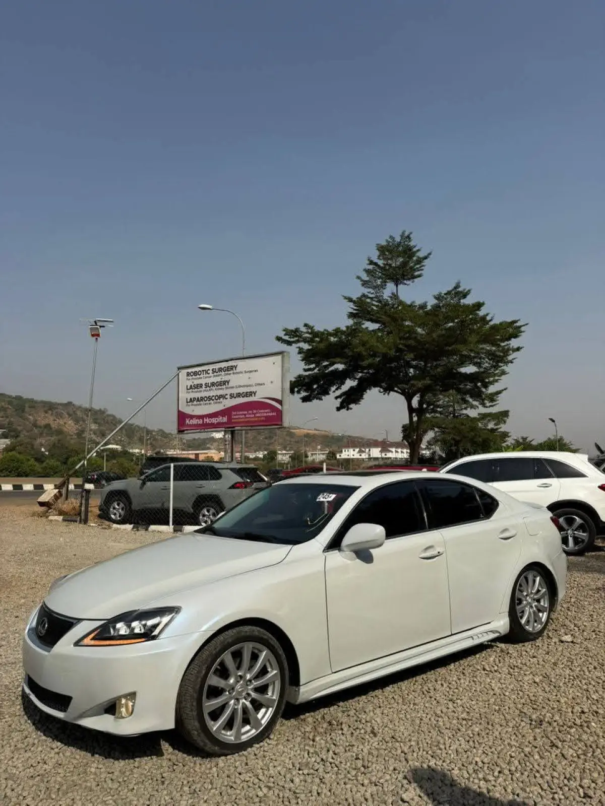 Foreign used Lexus IS250 - Image 2
