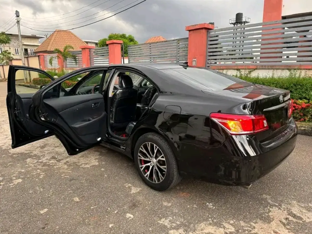 Lexus ES 350 Foreign Used - Image 6