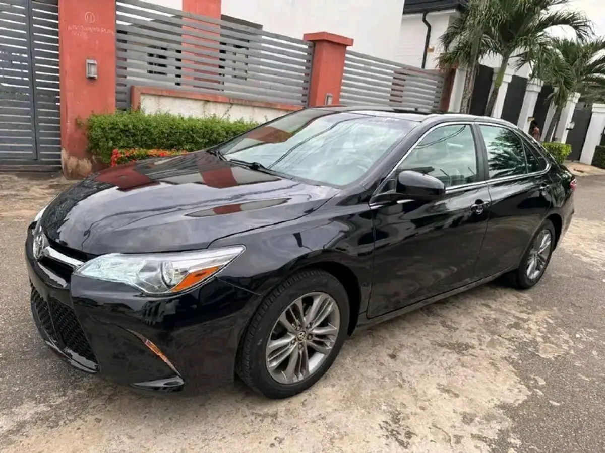 Toyota Camry 2016 Sport - Image 3