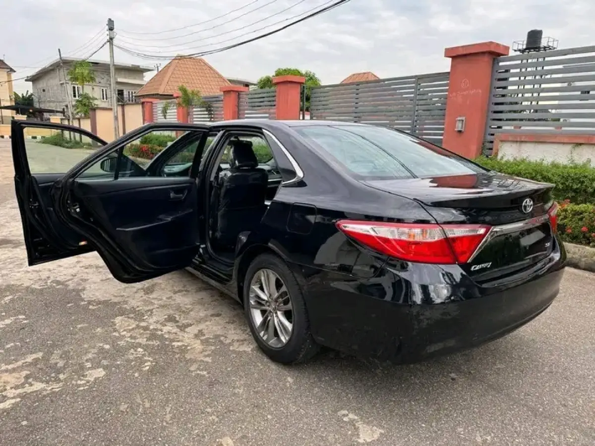 Toyota Camry 2016 Sport - Image 7