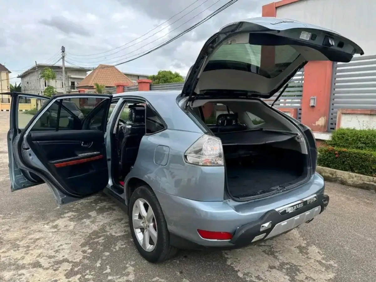 2005 Foreign Used Lexus RX 330 - Image 3