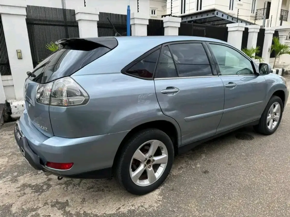 2005 Foreign Used Lexus RX 330 - Image 7