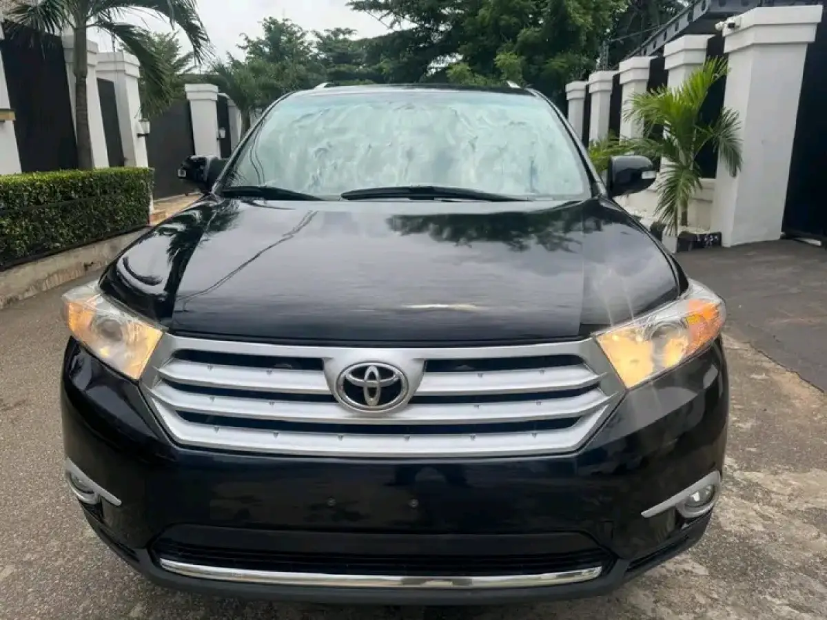 2009 Toyota Highlander Sport Edition - Image 1