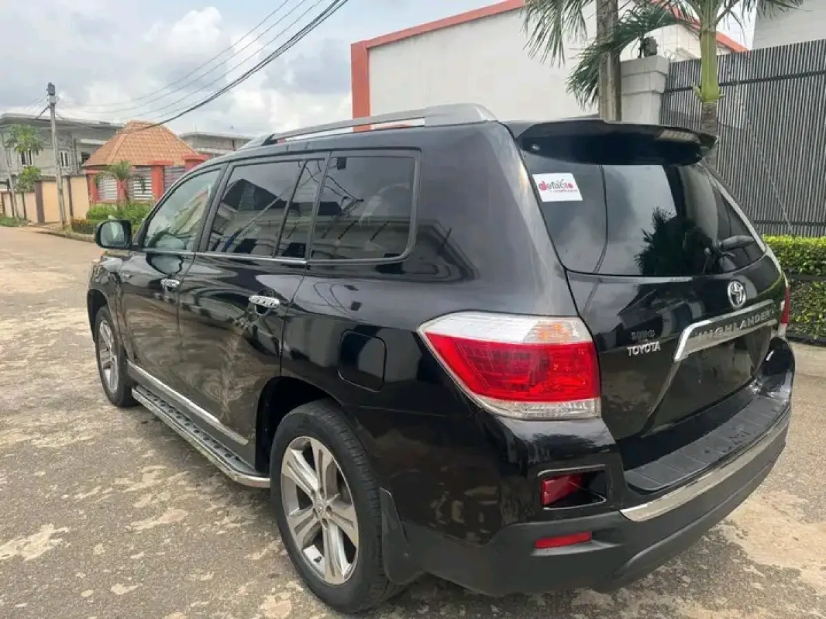 2009 Toyota Highlander Sport Edition - Image 10