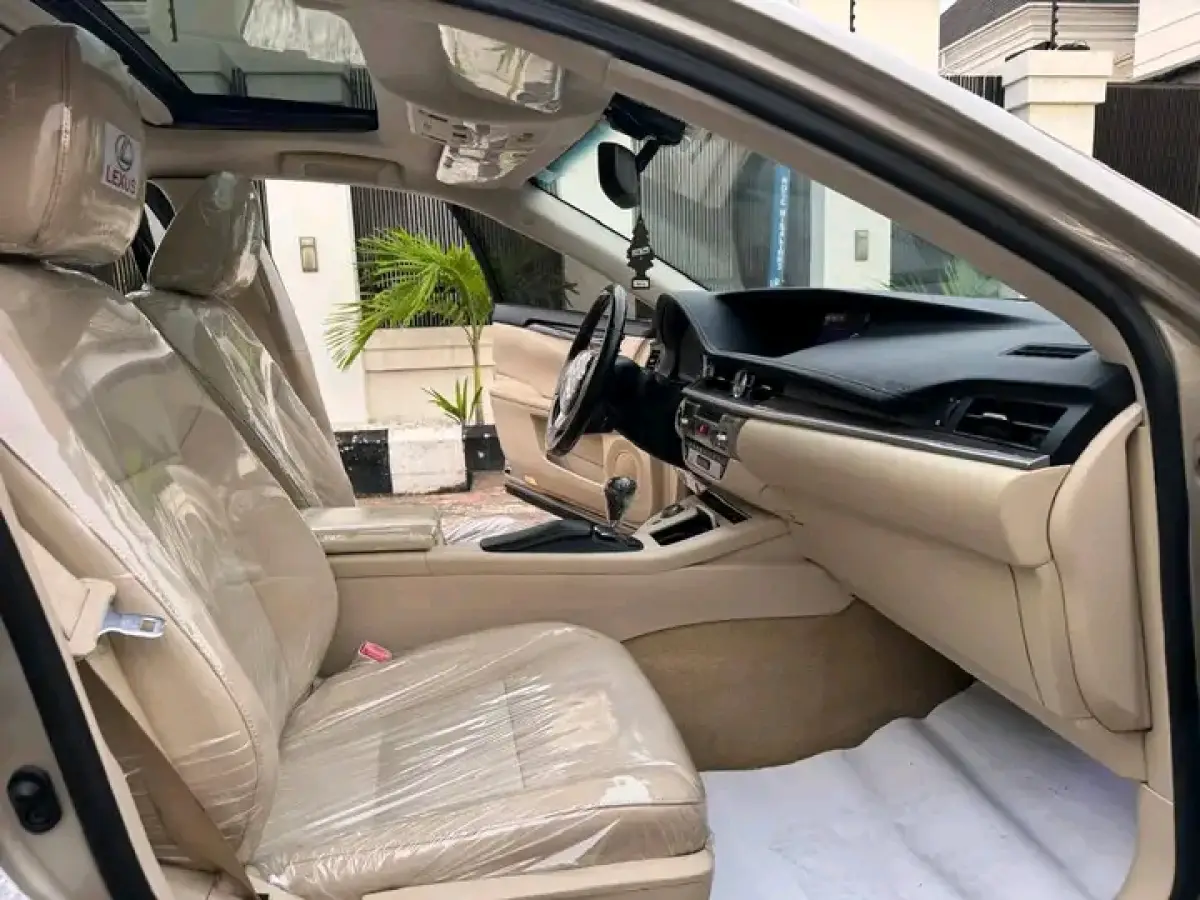 2015 Foreign Used Lexus ES 350 - Image 6