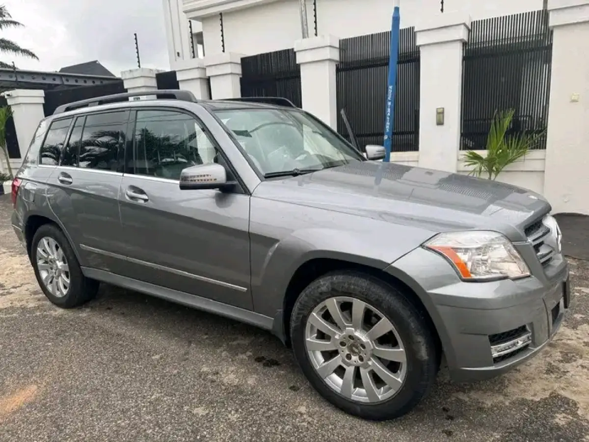 Mercedes Benz GLK 350 4Matic - Image 2