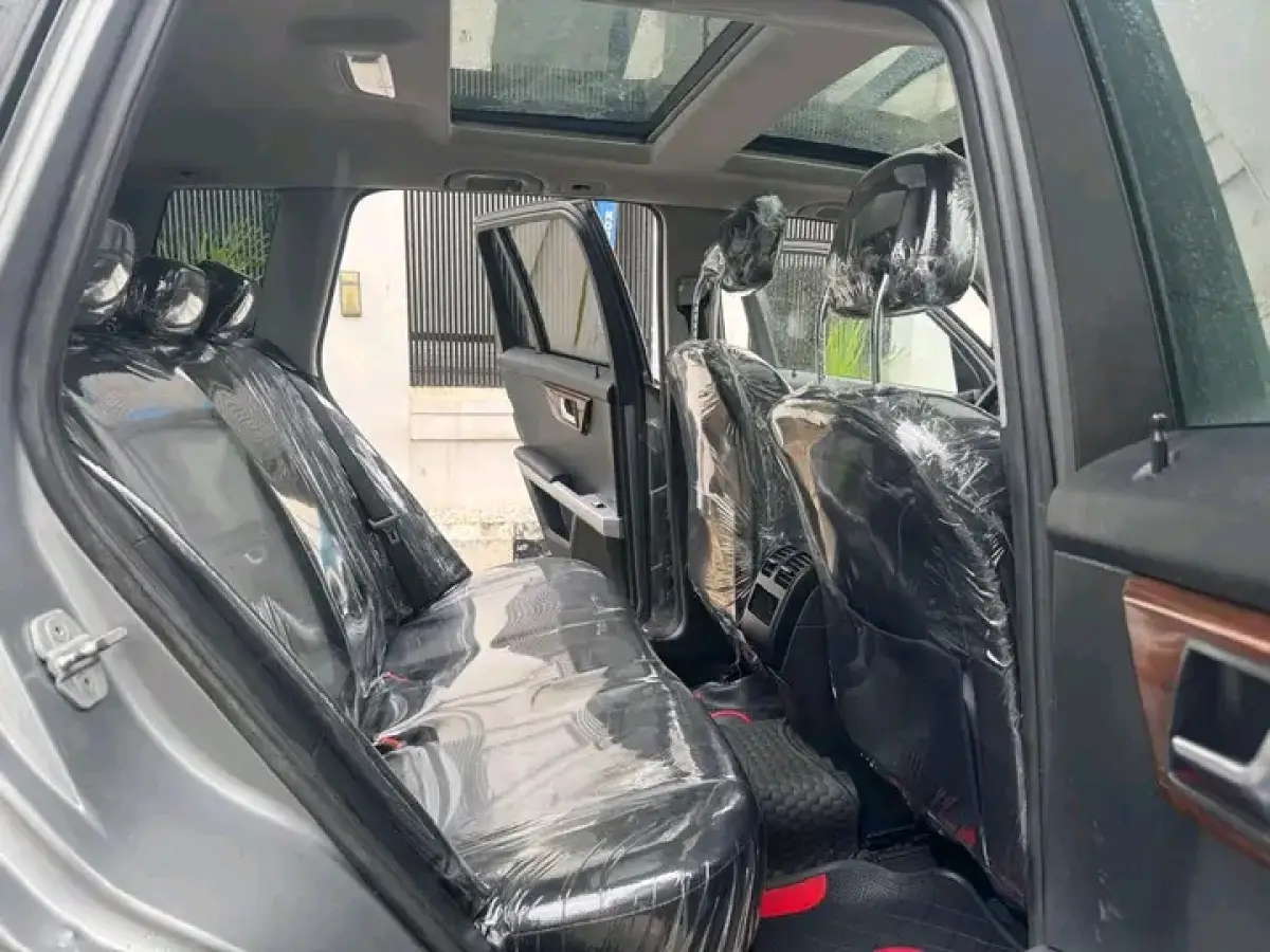 Mercedes Benz GLK 350 4Matic - Image 7