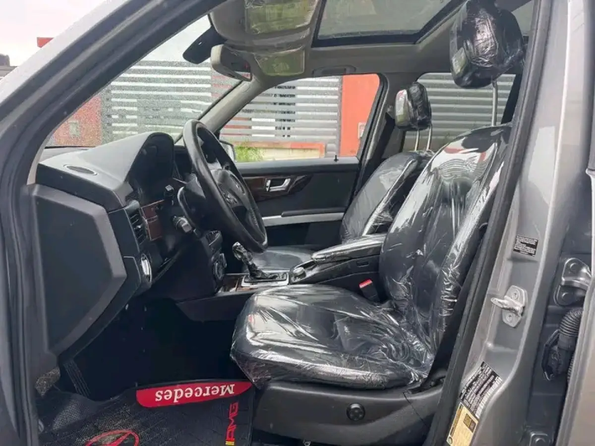 Mercedes Benz GLK 350 4Matic - Image 11