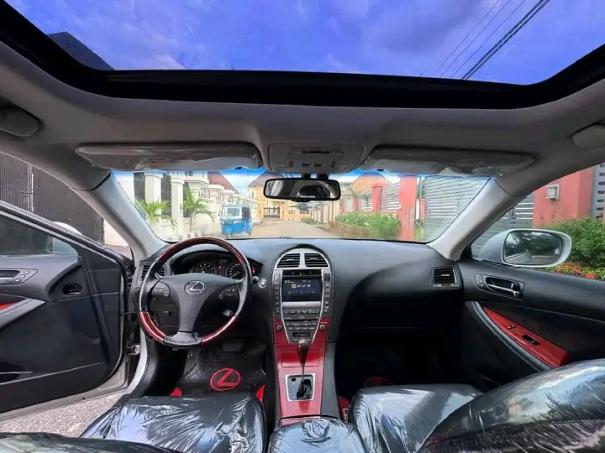 2009 Lexus ES 350 - Image 11