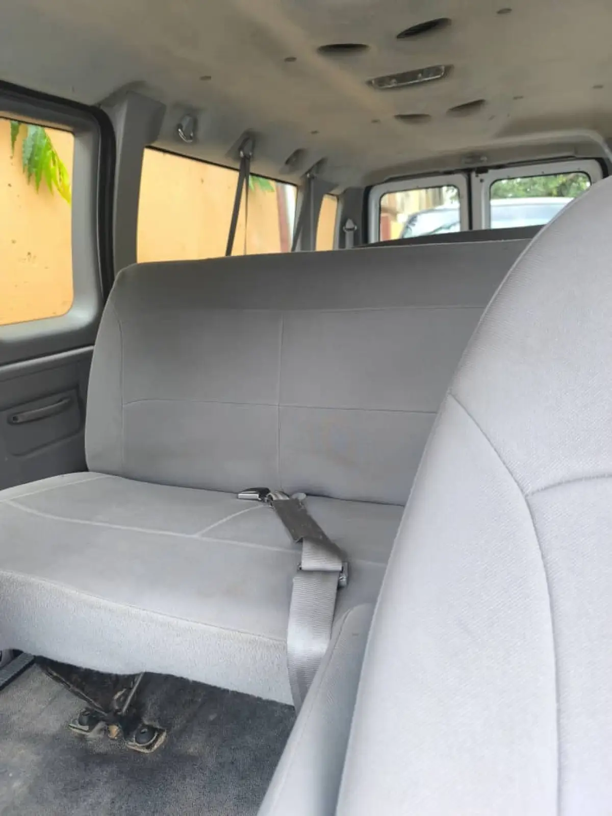 TOKS FORD ECONOLINE E-350 2005 MODEL - Image 7