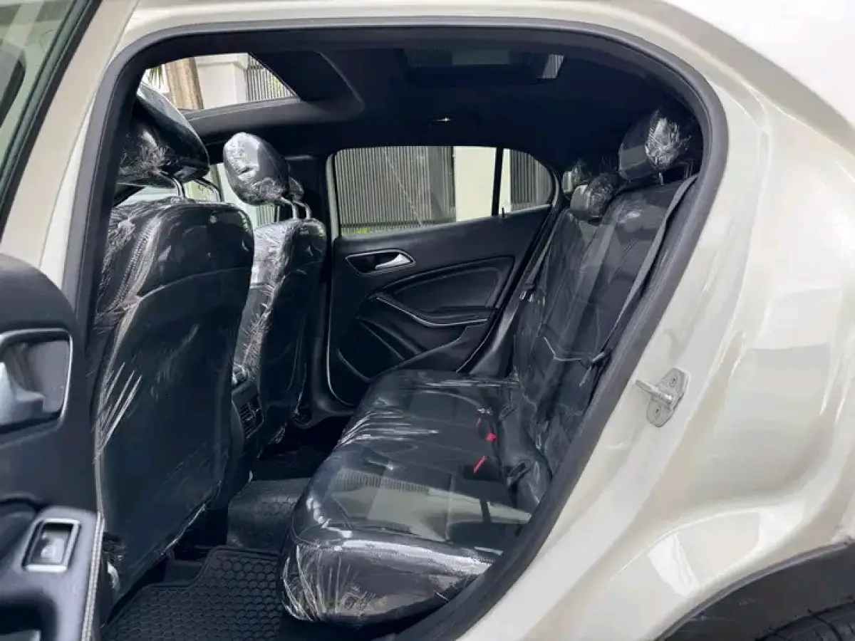 2017 Mercedes Benz GLA 250 - Image 8