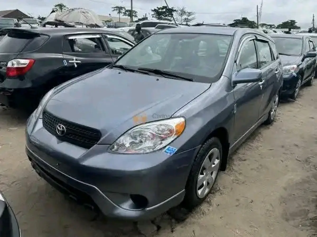 Toyota Matrix - Image 2