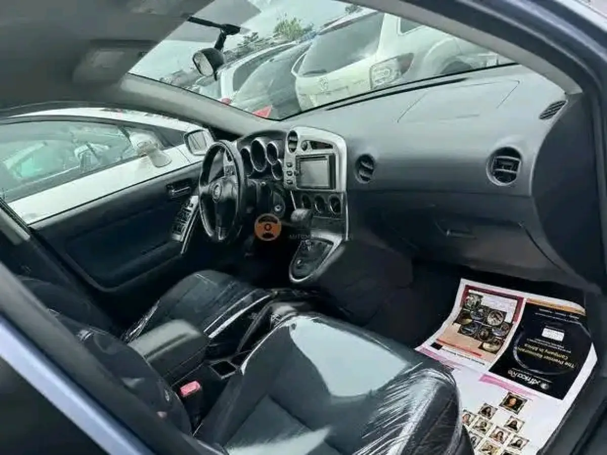 Toyota Matrix - Image 4