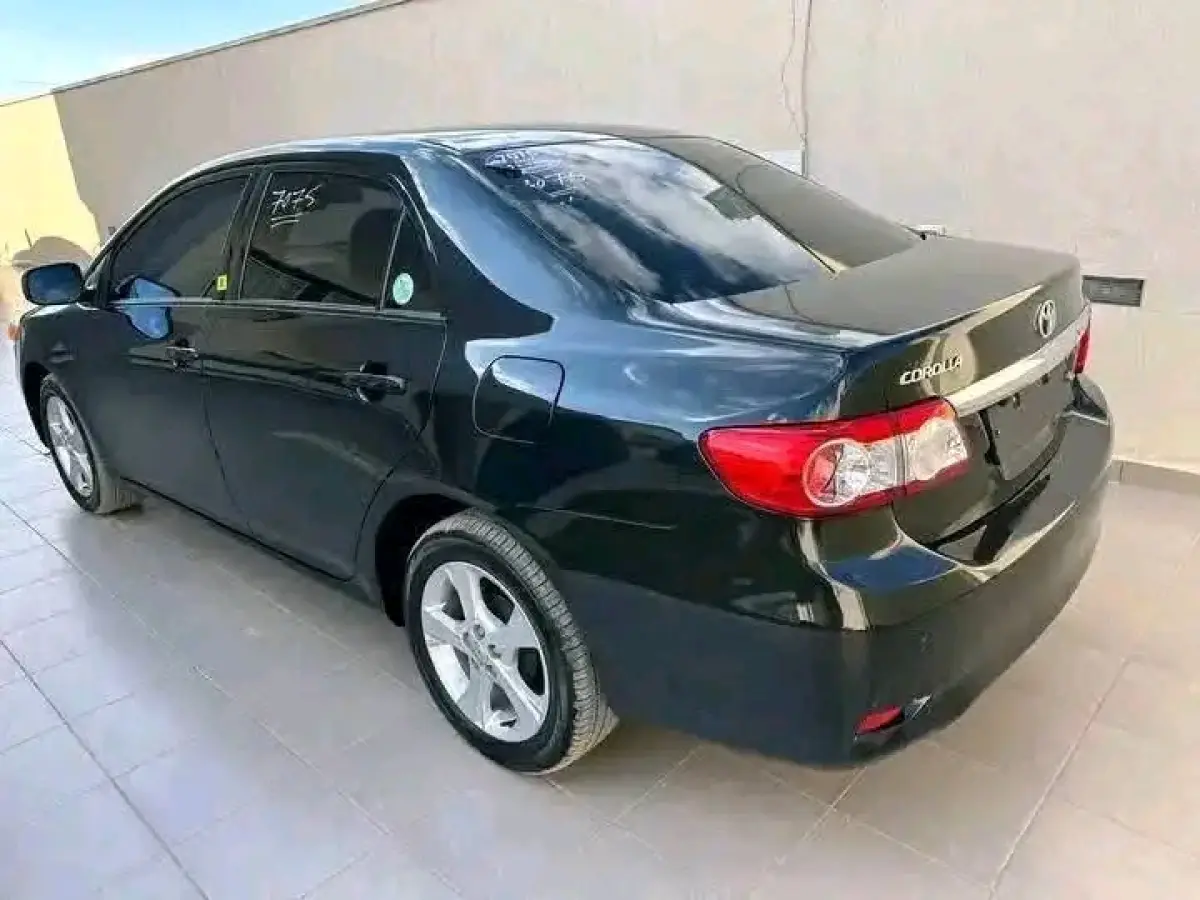 2010 Toyota Corolla - Image 4