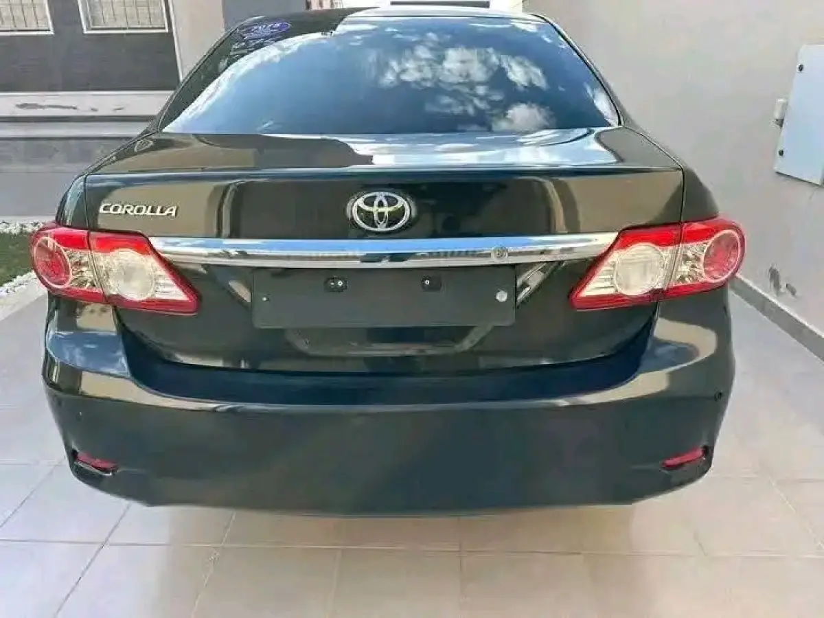 2010 Toyota Corolla - Image 8