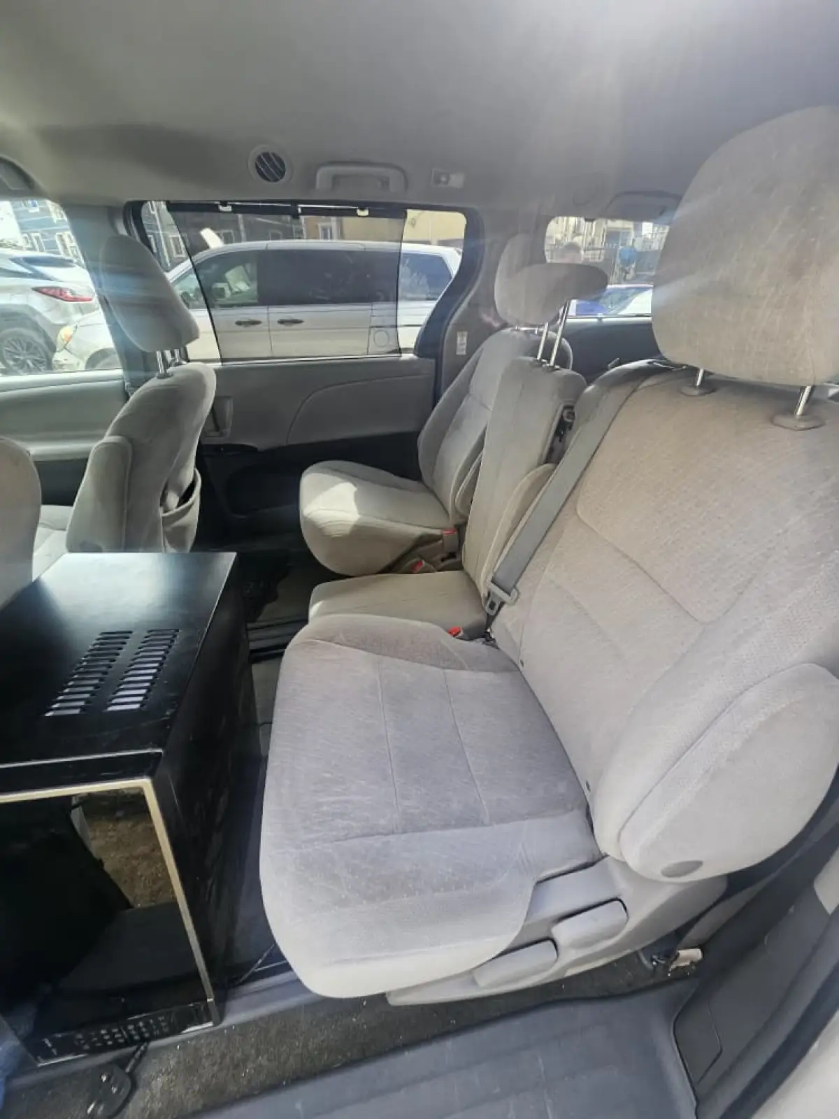 2015 Model Toyota Sienna Le - Image 3