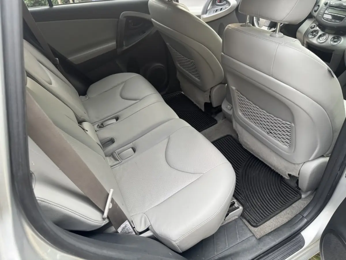 Toyota Rav4 09 Toks Limited - Image 5