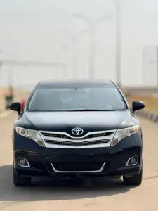 Foreign used Toyota venza full option 2009