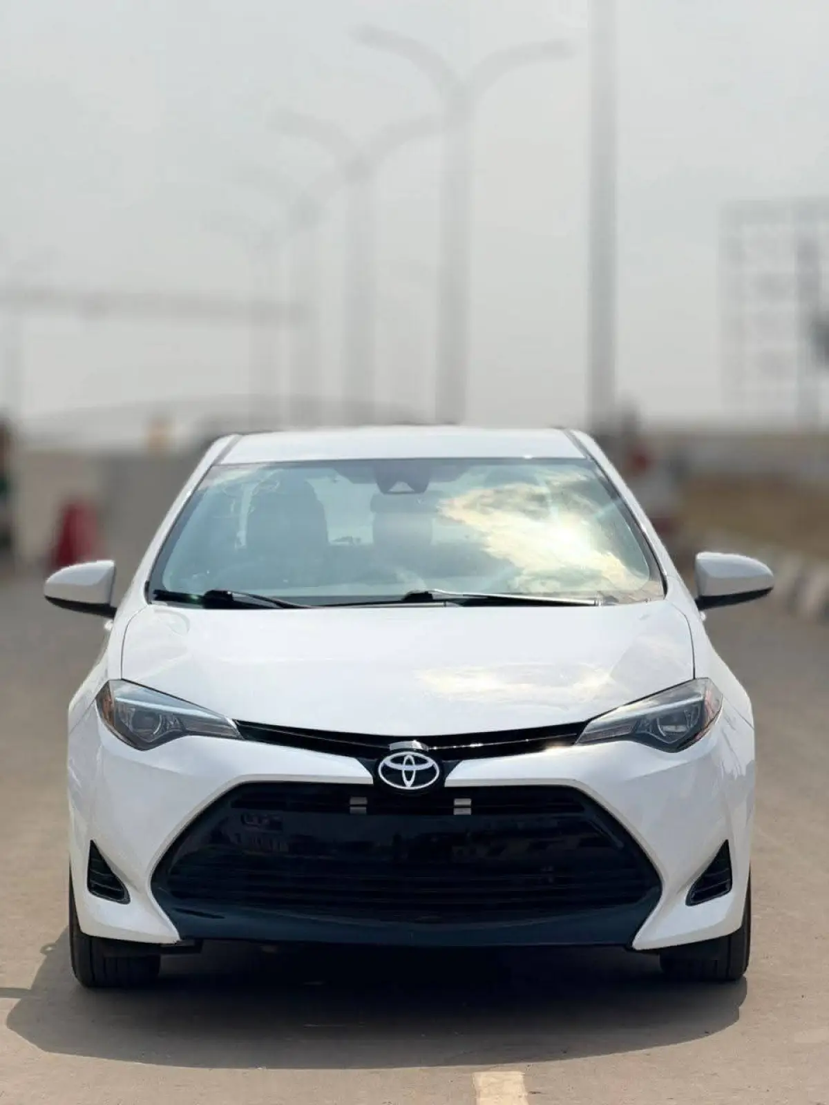 Foreign used Toyota Corolla LE 2017 - Image 1