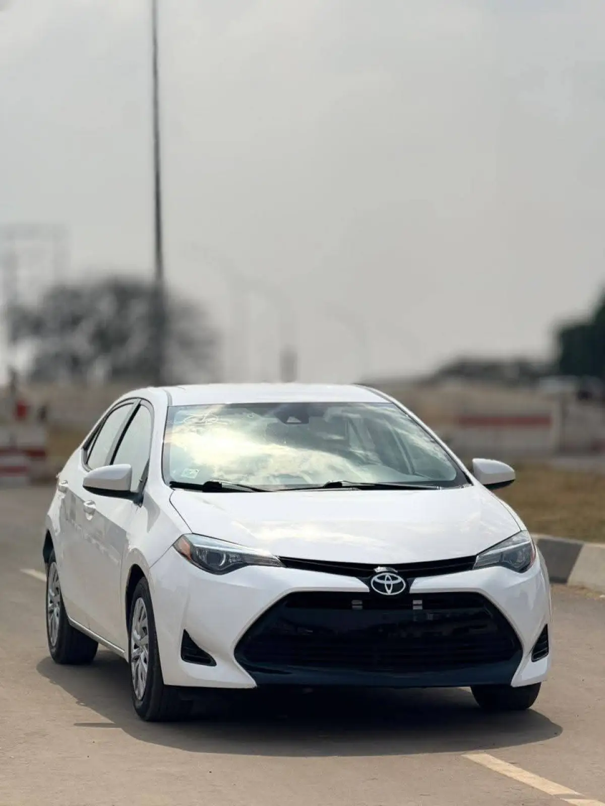 Foreign used Toyota Corolla LE 2017 - Image 3