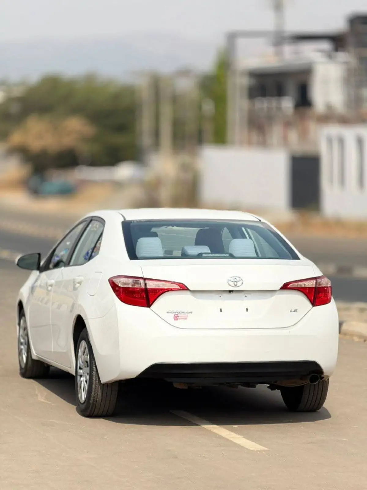 Foreign used Toyota Corolla LE 2017 - Image 10