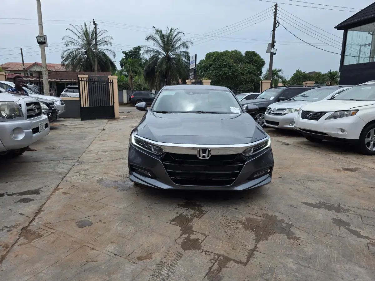 Honda Accord 2018 model Belgium 4plug - Image 1