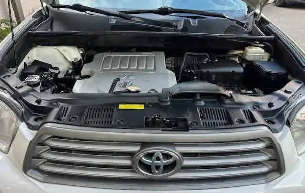 Foreign used Toyota Highlander 2010 - Image 6
