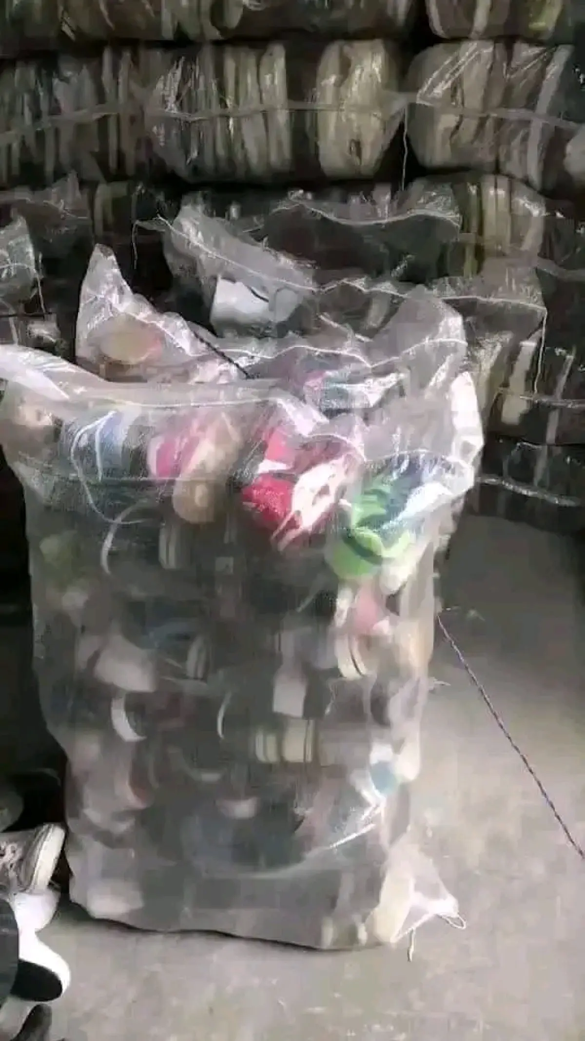 First Class Uk Bale Of Men Shoes - Image 2