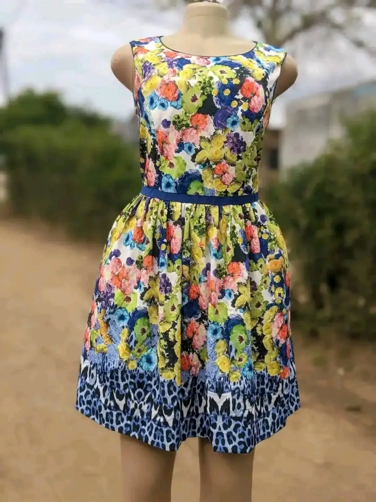 Bale of Ladies mix dresses - Image 4