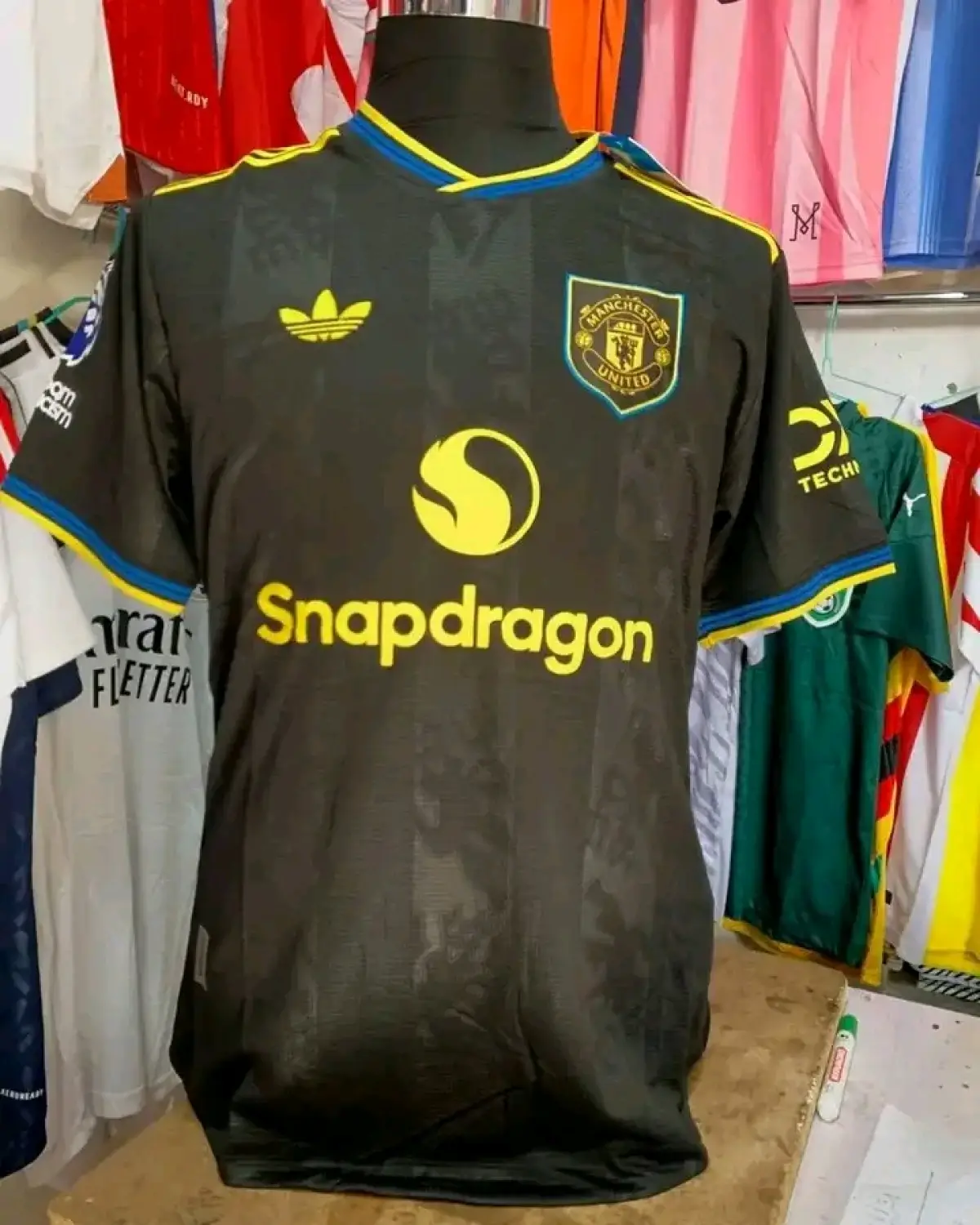 Original Cheases wares - Image 12