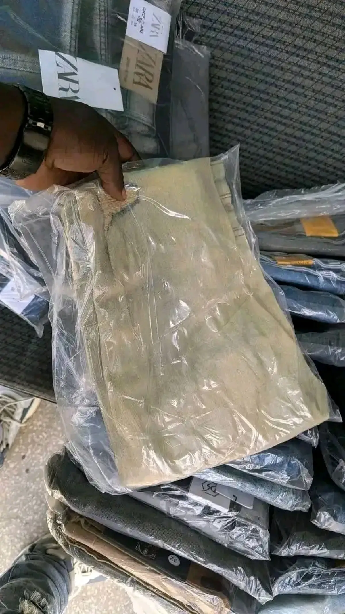 Bale of Men Jeans - Image 13