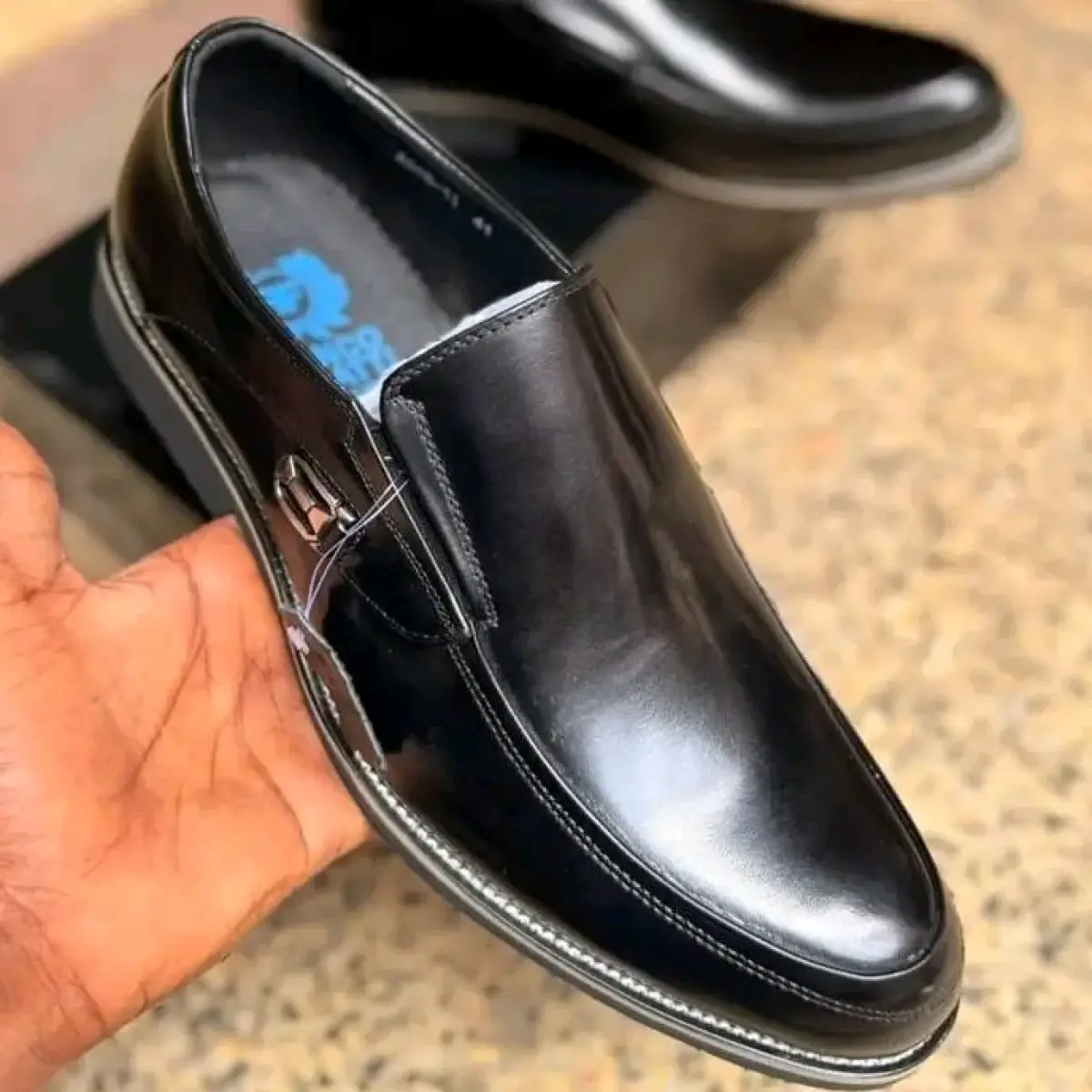 Quality UK Bale of Shoes - Image 10