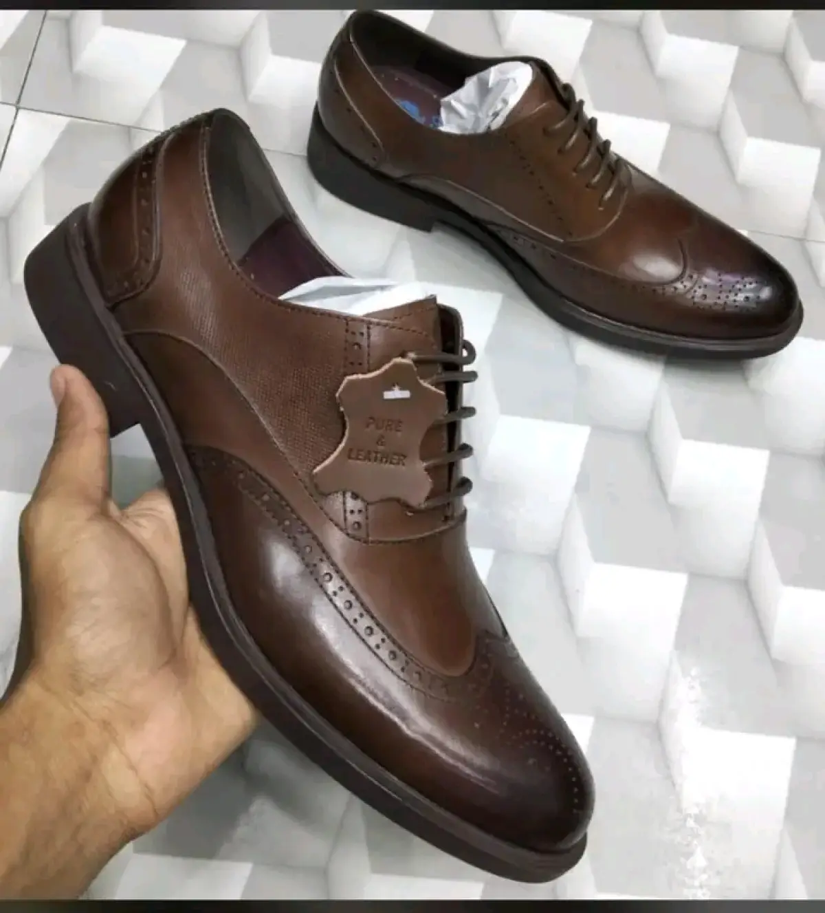 Quality UK Bale of Shoes - Image 18