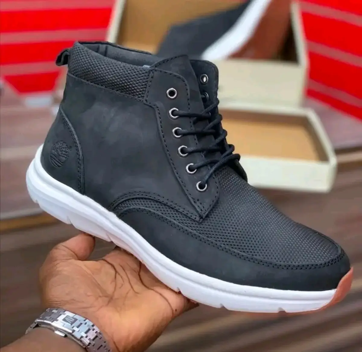 First Class UK Grade AA Bale of Shoes - Image 13