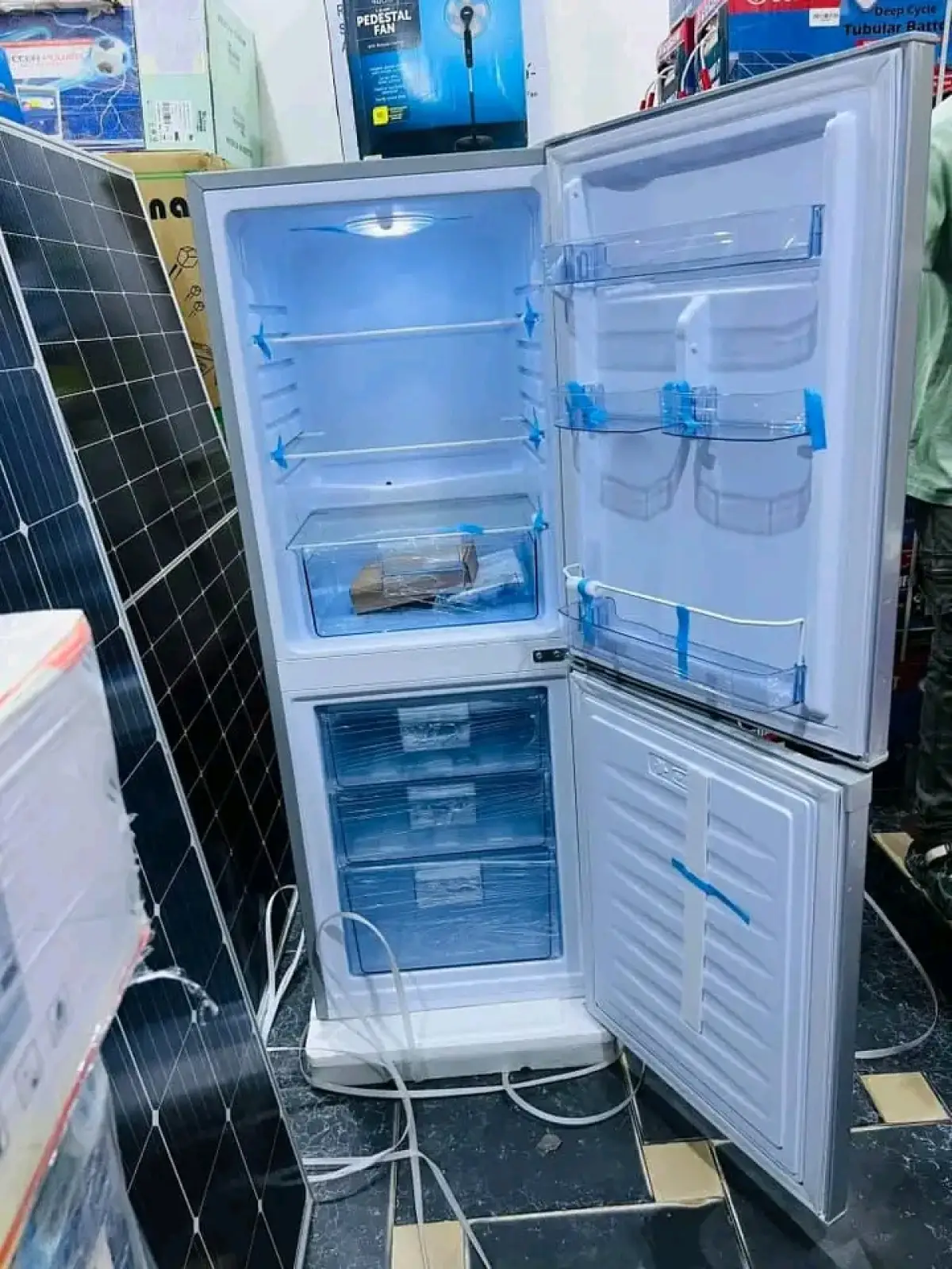 Sunking solar freezer one door Available - Image 5