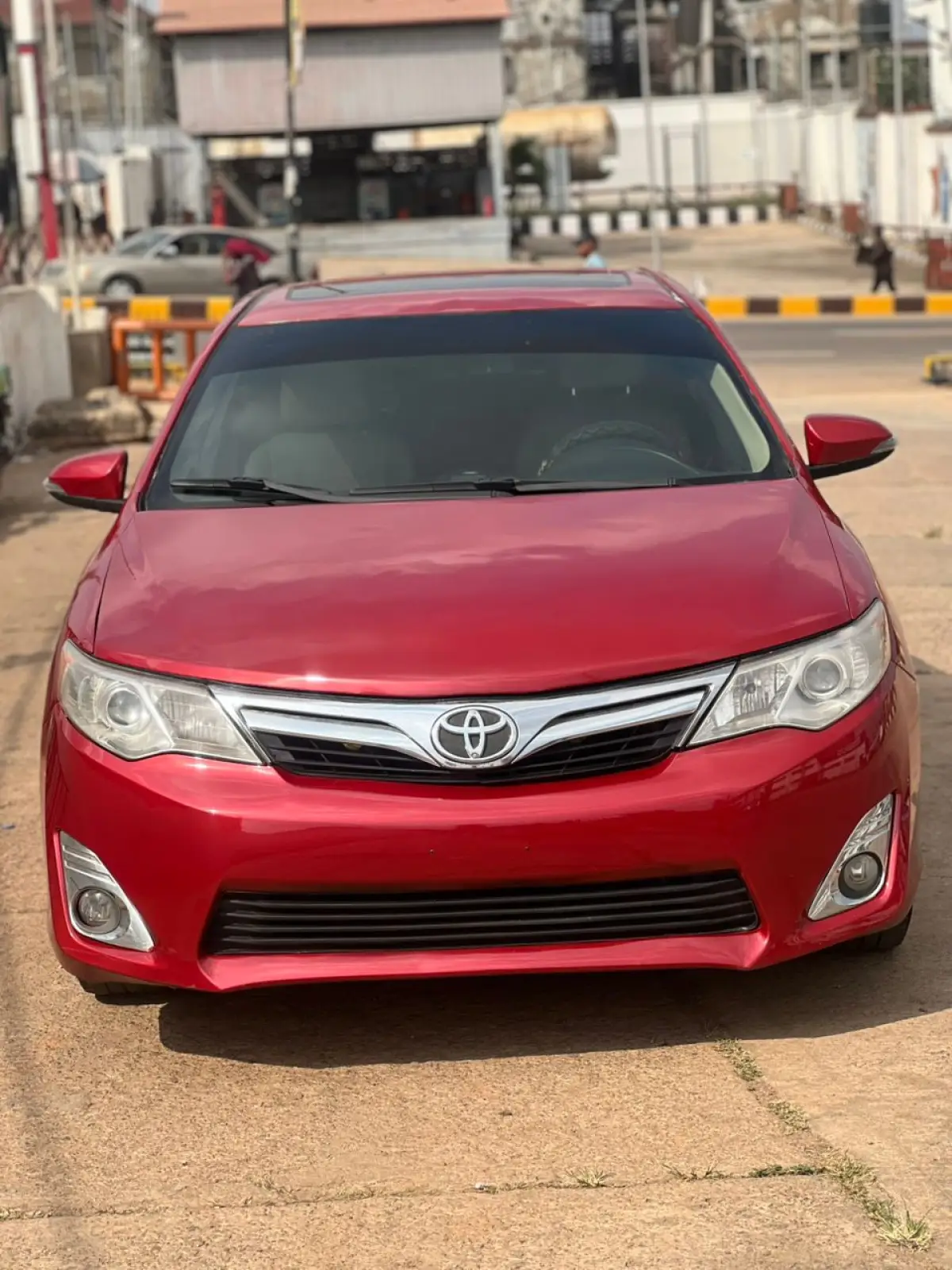 Clean and neat Toyota Camry for sale - Image 1