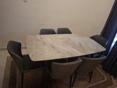 6 seater Dinning 5 by 7 Marble