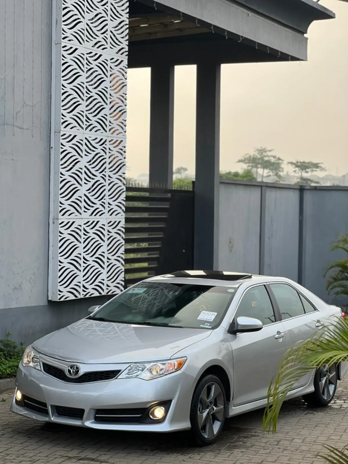 Direct Tokunbo 2013 Toyota Camry sport - Image 3