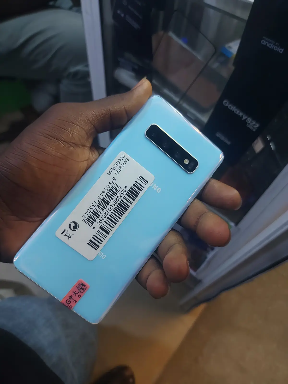 Samsung s10 - Image 1