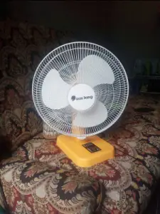 Home 60 With 3 bulbs