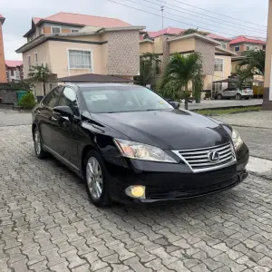2010 lexus ES 350