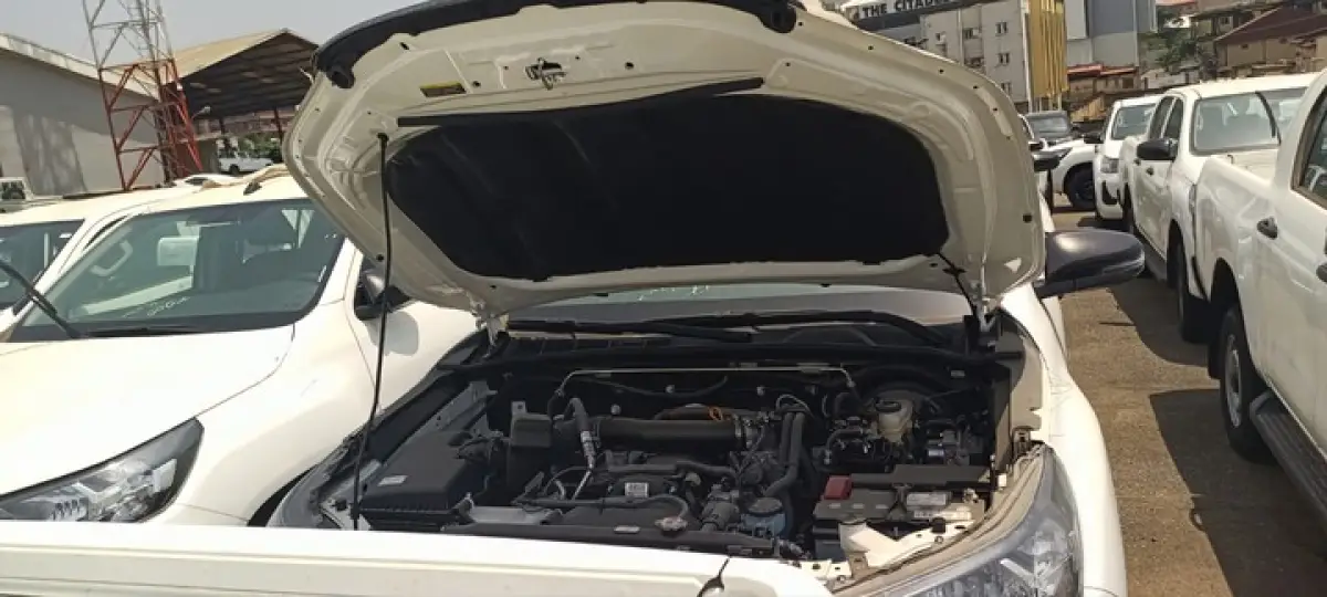 2022 Model Toyota Hilux - Image 2