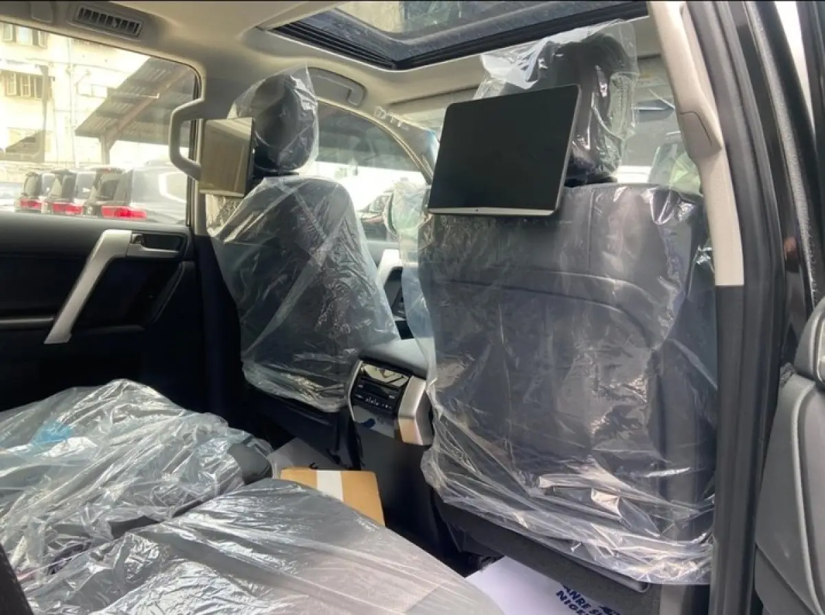 2024 Model Toyota Prado Vr Brand New - Image 4