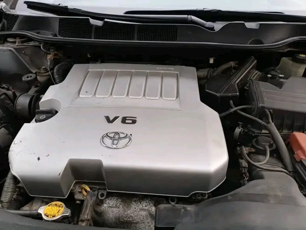 2010 Toyota Venza - Image 15