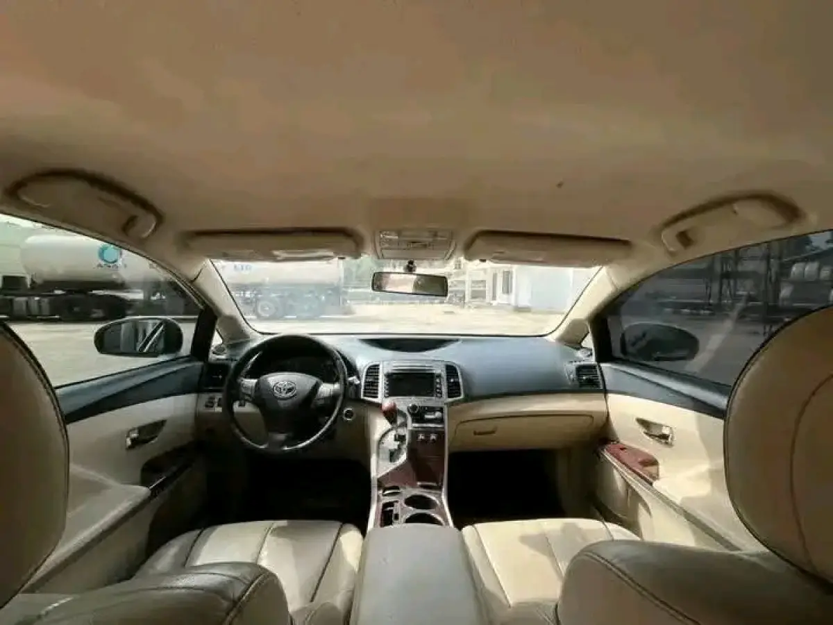 Toyota Venza - Image 6