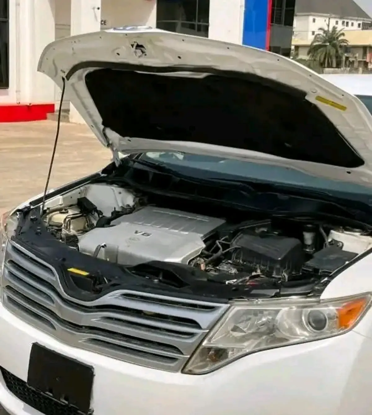 Toyota Venza - Image 10